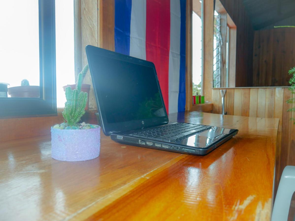 Monte Los Lirios Lodge Monteverde 외부 사진