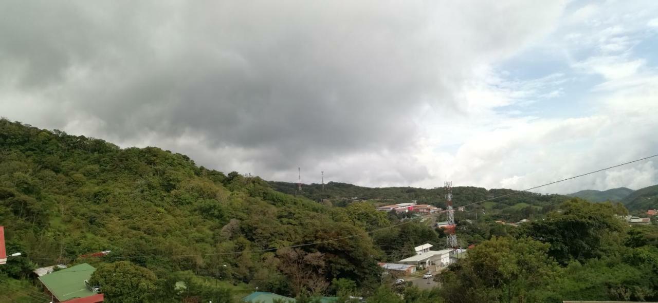 Monte Los Lirios Lodge Monteverde 외부 사진